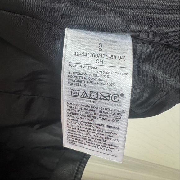 LIKE NEW GAP Faux Leather Jacket - Picture 2 of 4